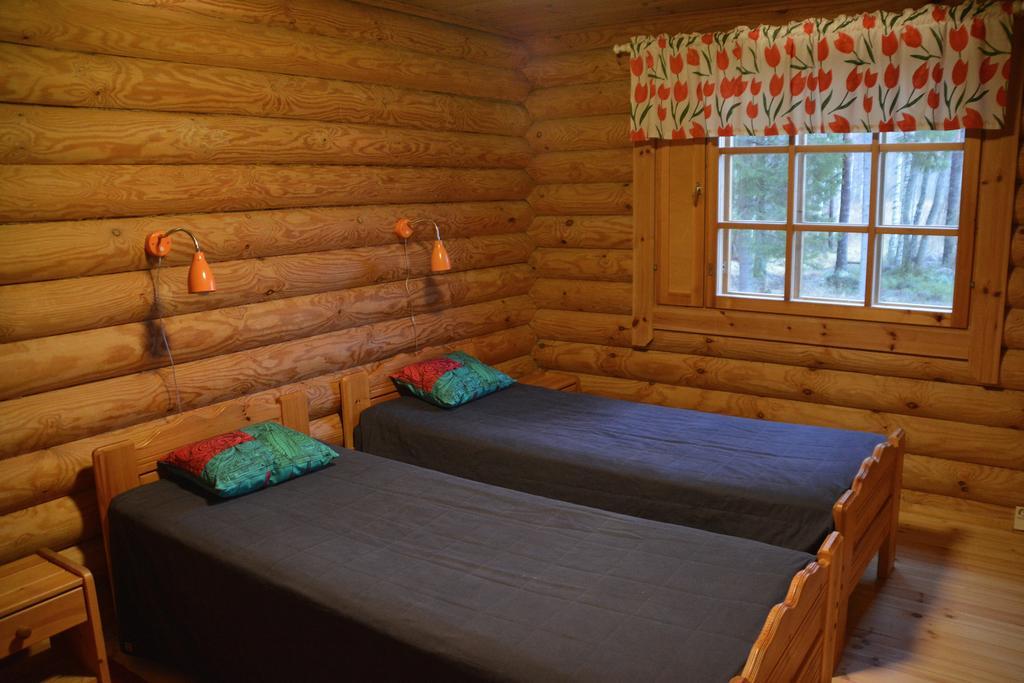 Lomapesae Cottages Pertunmaa ห้อง รูปภาพ