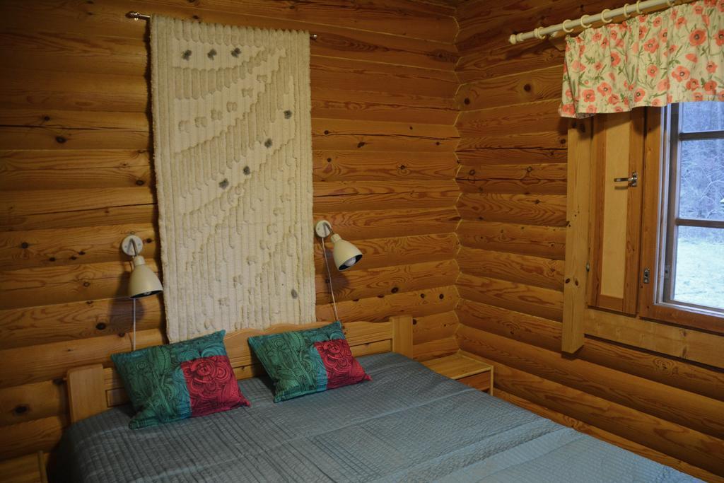 Lomapesae Cottages Pertunmaa ห้อง รูปภาพ