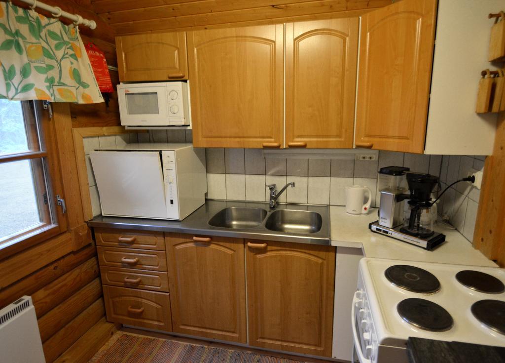 Lomapesae Cottages Pertunmaa ห้อง รูปภาพ