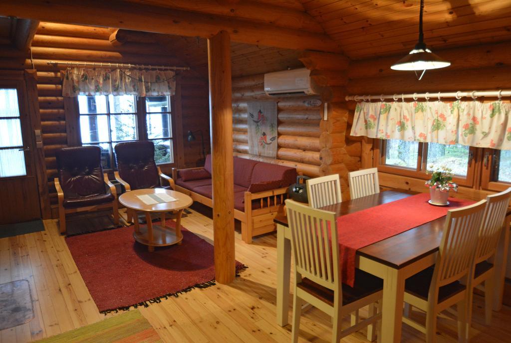 Lomapesae Cottages Pertunmaa ห้อง รูปภาพ